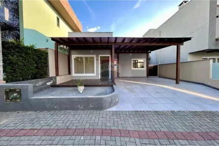 Casa de Condomínio com 3 Quartos à venda, 165m² no Balneário Piçarras, Balneário Piçarras