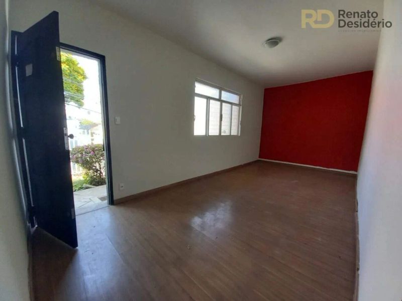 Casa com 3 quartos — Sagrada Família, Belo Horizonte