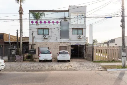 Sobrado com 3 Quartos à venda, 301m² no Cavalhada, Porto Alegre