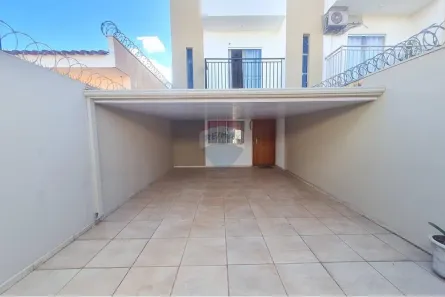 Sobrado com 2 Quartos à venda, 75m² no Jardim Teixeira, Orlândia