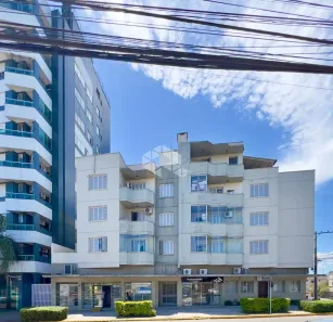 Apartamento com 4 Quartos à venda, 235m² no Centro, Santa Maria