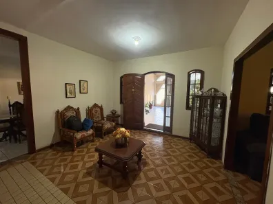 Casa com 4 Quartos para alugar, 211m² no Alphaville, Timóteo