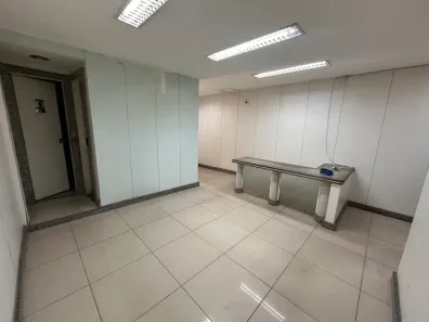 Ponto Comercial para alugar, 100m² no São Cristóvão, Rio de Janeiro