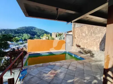Casa com 5 Quartos à venda, 211m² no Piratininga, Niterói