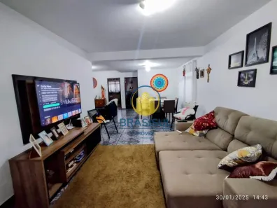 Sobrado com 4 Quartos à venda, 278m² no Terceira Divisão de Interlagos, São Paulo