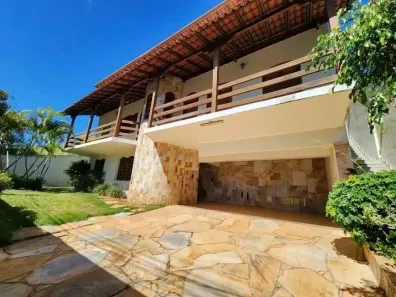 Casa com 5 Quartos para alugar, 384m² no Santa Lúcia, Belo Horizonte