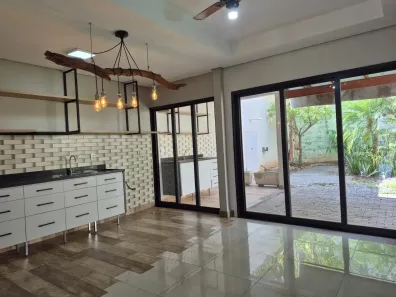 Casa de Condomínio com 3 Quartos à venda, 170m² no Paiaguás, Cuiabá