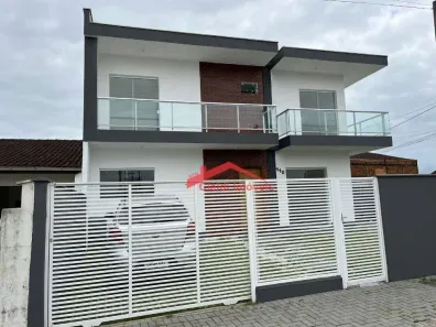 Sobrado com 3 Quartos para alugar, 100m² no Boa Vista, Joinville
