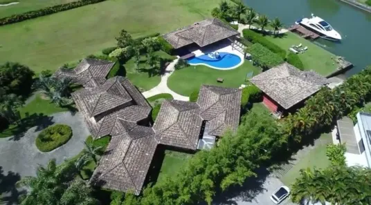 Casa com 5 Quartos à venda, 1300m² no , Angra dos Reis