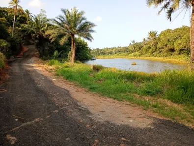 Lote/Terreno à venda, 300m² no Barra do Jacuípe, Camaçari