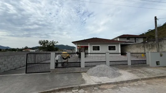 Casa com 3 Quartos para alugar, 100m² no Centro, Antônio Carlos