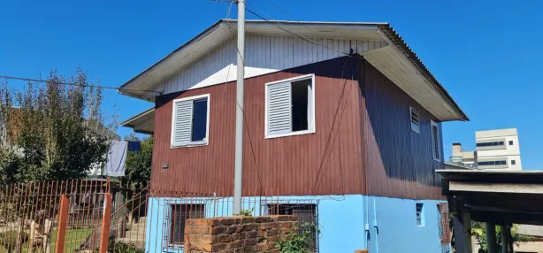 Casa com 4 Quartos à venda, 75m² no Nossa Senhora de Fátima, Caxias do Sul