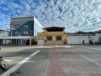 Casa com 6 Quartos à venda, 450m² no Fábrica, Juiz de Fora
