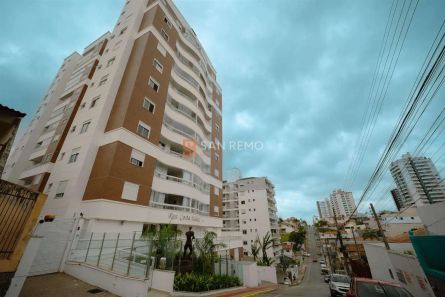 Apartamento com 2 Quartos para venda ou aluguel, 78m² no Barreiros, São José