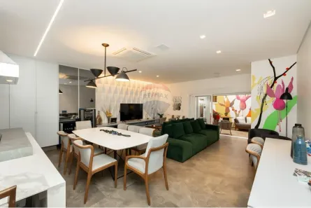 Sobrado com 4 Quartos à venda, 256m² no Saúde, São Paulo