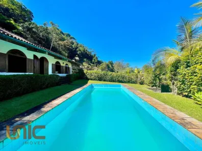 Casa com 6 Quartos à venda, 380m² no Albuquerque, Teresópolis