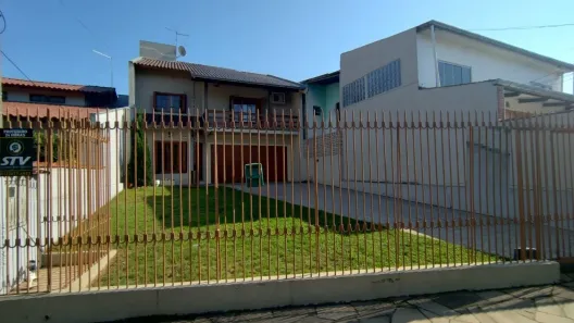 Sobrado com 3 Quartos à venda, 234m² no Centro, Esteio