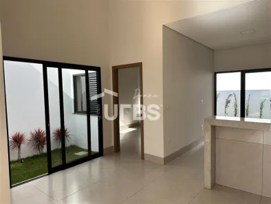 Casa com 3 Quartos à venda, 93m² no Novo Mundo, Uberlândia