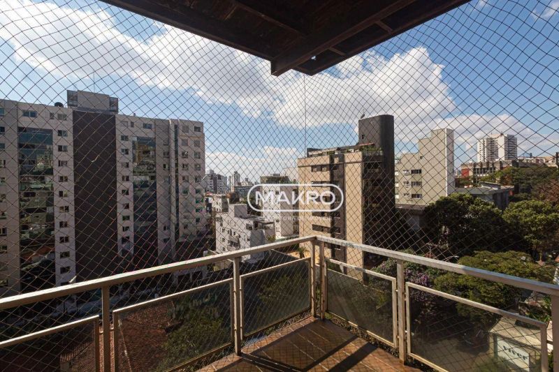 Apartamento com 4 quartos — Santo Antônio, Belo Horizonte