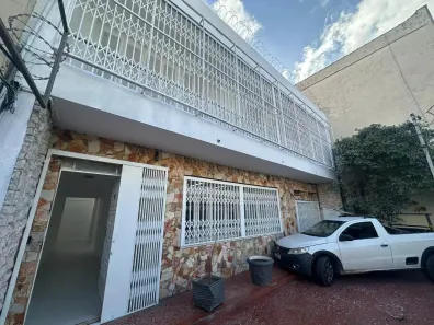 Imóvel Comercial para alugar, 400m² no Santa Cecília, Porto Alegre