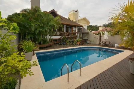 Casa com 4 Quartos à venda, 530m² no João Paulo, Florianópolis
