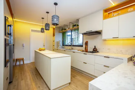Apartamento com 3 Quartos à venda, 165m² no Cabral, Curitiba