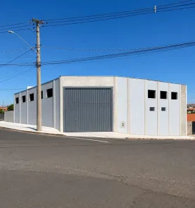 Galpão/Depósito/Armazém para alugar, 250m² no Centro, Botucatu