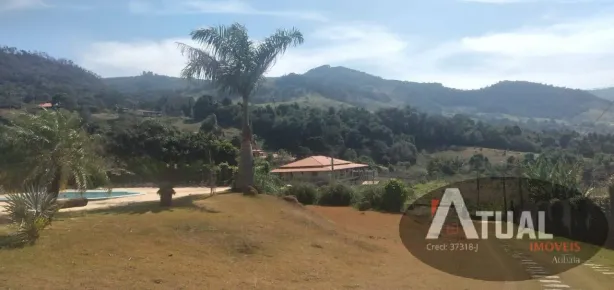 Fazenda/Sítio com 5 Quartos à venda, 300m² no Itapeva, Itapeva