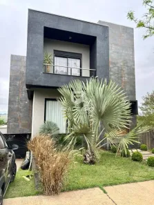 Casa de Condomínio com 3 Quartos para venda ou aluguel, 344m² no Jardim Carvalho, Ponta Grossa