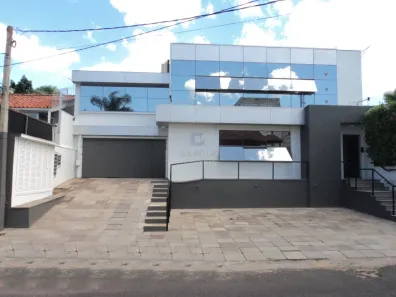 Prédio Comercial à venda, 377m² no Três Figueiras, Porto Alegre