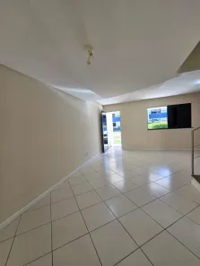 Casa de Condomínio com 4 Quartos para alugar, 150m² no Patamares, Salvador