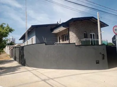 Sobrado com 3 Quartos à venda, 186m² no Jardim Chapadão, Campinas