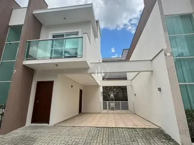 Sobrado com 2 Quartos à venda, 100m² no Forquilhas, São José