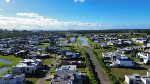 Lote/Terreno à venda, 420m² no Centenário, Torres