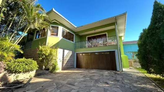 Casa de Condomínio com 3 Quartos para alugar, 260m² no Elsa, Viamão