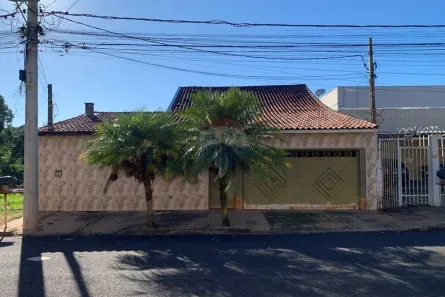 Casa com 3 Quartos à venda, 180m² no Jardim Aeroporto I, Franca