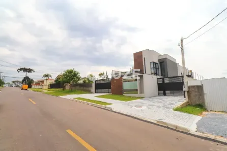 Sobrado com 3 Quartos à venda, 102m² no Uberaba, Curitiba
