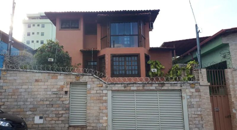Casa com 3 quartos — Carlos Prates, Belo Horizonte