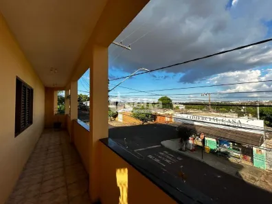 Ponto Comercial com 6 Quartos à venda, 428m² no Tibery, Uberlândia