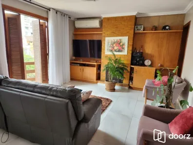 Apartamento com 3 Quartos à venda, 197m² no Jardim Lindóia, Porto Alegre