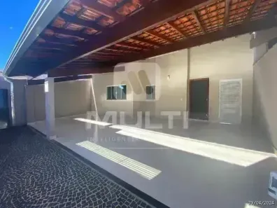 Casa com 3 Quartos à venda, 218m² no Segismundo Pereira, Uberlândia
