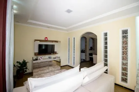 Casa com 2 Quartos à venda, 200m² no Colonial, Contagem
