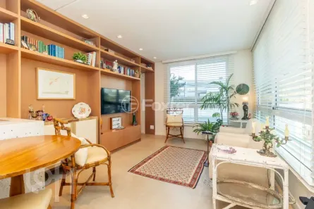 Apartamento com 1 Quarto à venda, 37m² no Três Figueiras, Porto Alegre