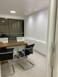 Sala Comercial à venda, 37m² no Chácara das Pedras, Porto Alegre
