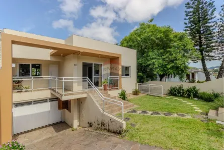 Casa com 5 Quartos à venda, 237m² no Presidente João Goulart, Santa Maria