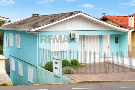 Casa com 6 Quartos à venda, 136m² no Maria Goretti, Bento Gonçalves