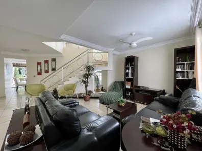 Sobrado com 4 Quartos à venda, 188m² no Jardim América, Goiânia