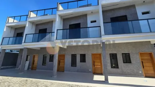 Sobrado com 2 Quartos à venda, 148m² no Jardim Mariella, Caraguatatuba