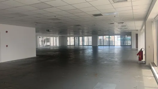 Sala Comercial para alugar, 1300m² no Vila Olímpia, São Paulo