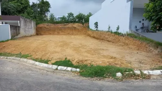 Lote/Terreno à venda, 338m² no Ponta Negra, Manaus